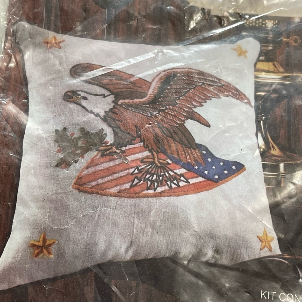 Vintage Avon Creative Needlecraft Stamped American Eagle Crewel New Unopened Kit